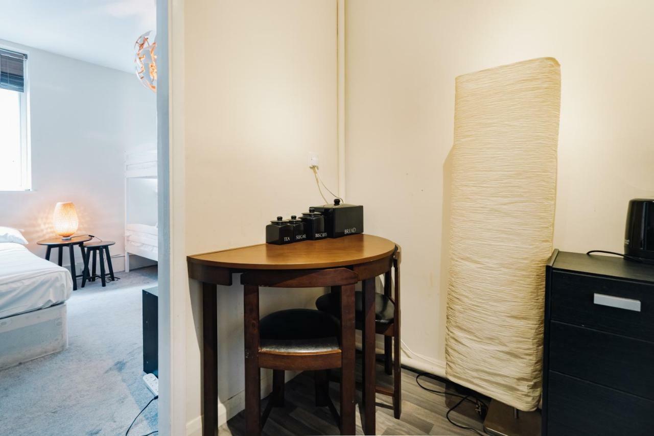 Selfridges On Oxford Street Apartment