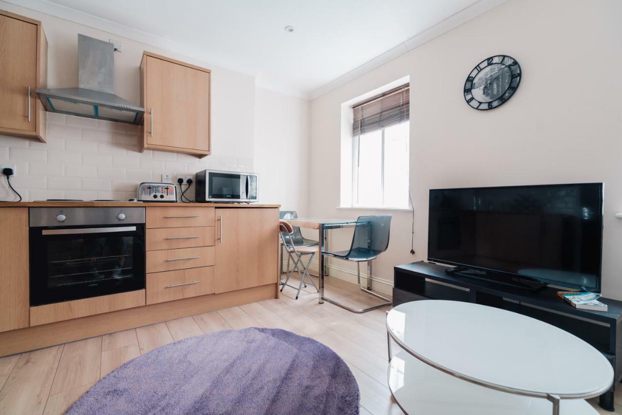 Selfridges On Oxford Street Apartment London