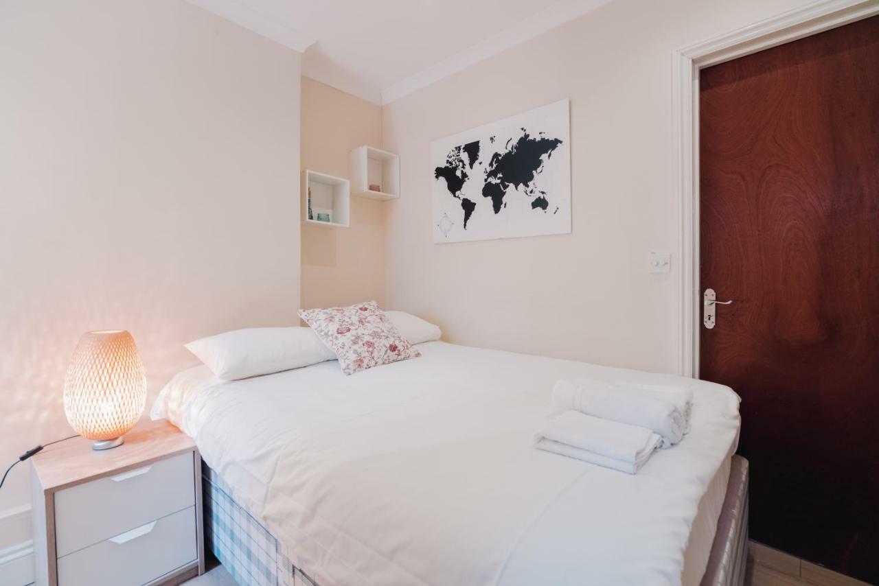 Selfridges On Oxford Street Apartment London